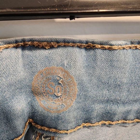 SO Women's Light Blue Skinny Jeans - Picture 7 of 9